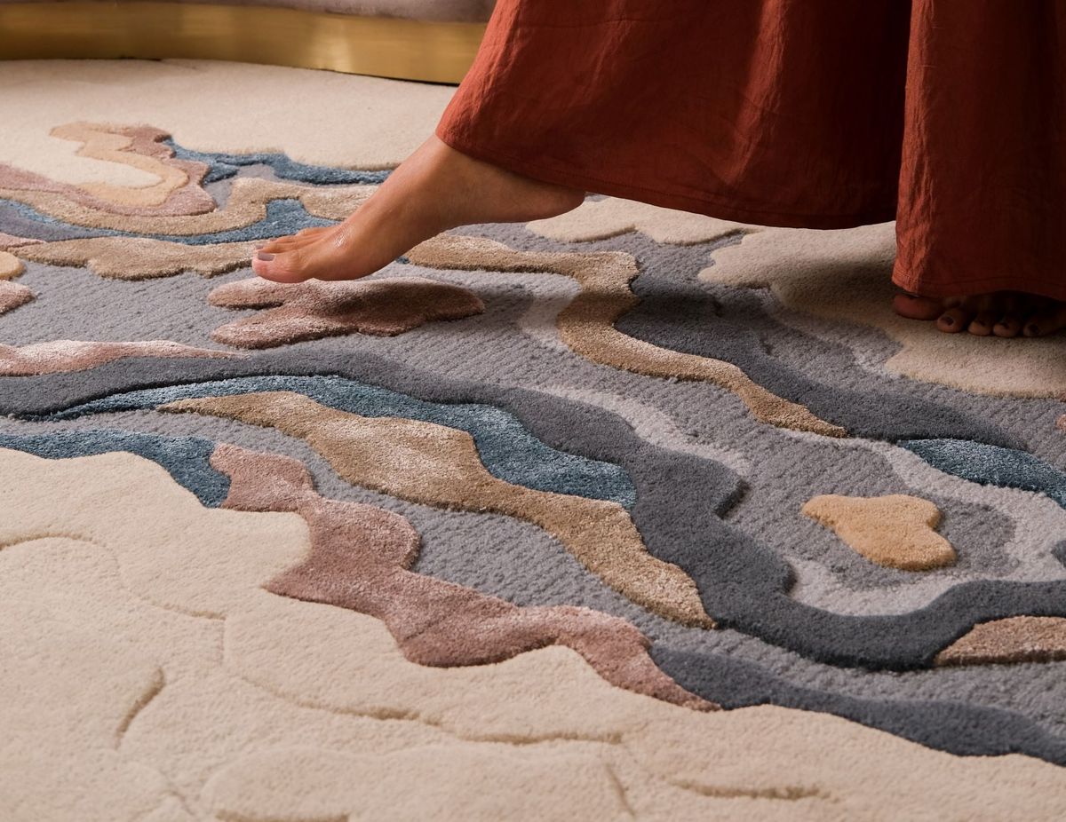 Carpet Steam Cleaning Vs. Very Low Moisture Carpet Cleaning: Which Do You Need