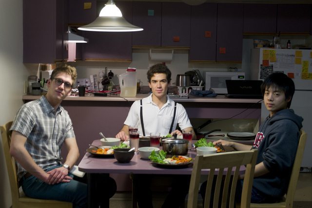 how to split expenses with friends